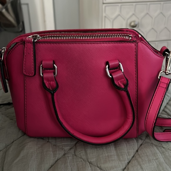 Guess Hot Pink Crossbody - Picture 5 of 6